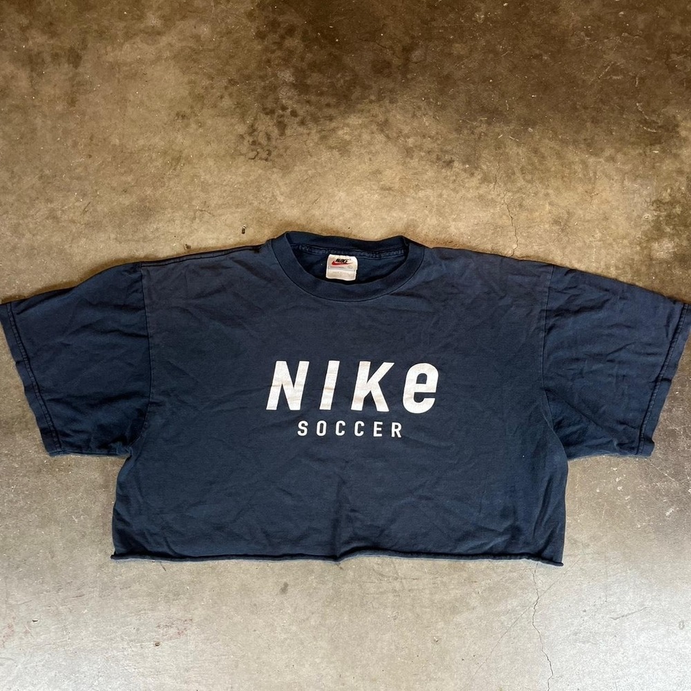 Vintage 90s cropped Nike soccer tee Men's Size Large